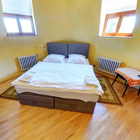 بيت ضيافة Siesta 3*